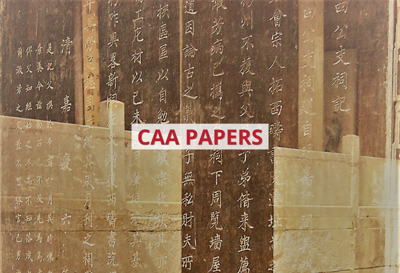 Zbliżenie na chińskie znaki wyryte na monumencie z napisem ‘CAA Papers’ / Close-up of Chinese characters engraved on the monument with the inscription ‘CAA Papers’ in English