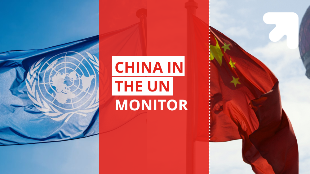 On the left, a fluttering UN flag, in the middle, a red and white inscription "Monitor China in the UN", on the right, a fluttering Chinese flag, and the white logo of the University of Lodz in the upper right corner