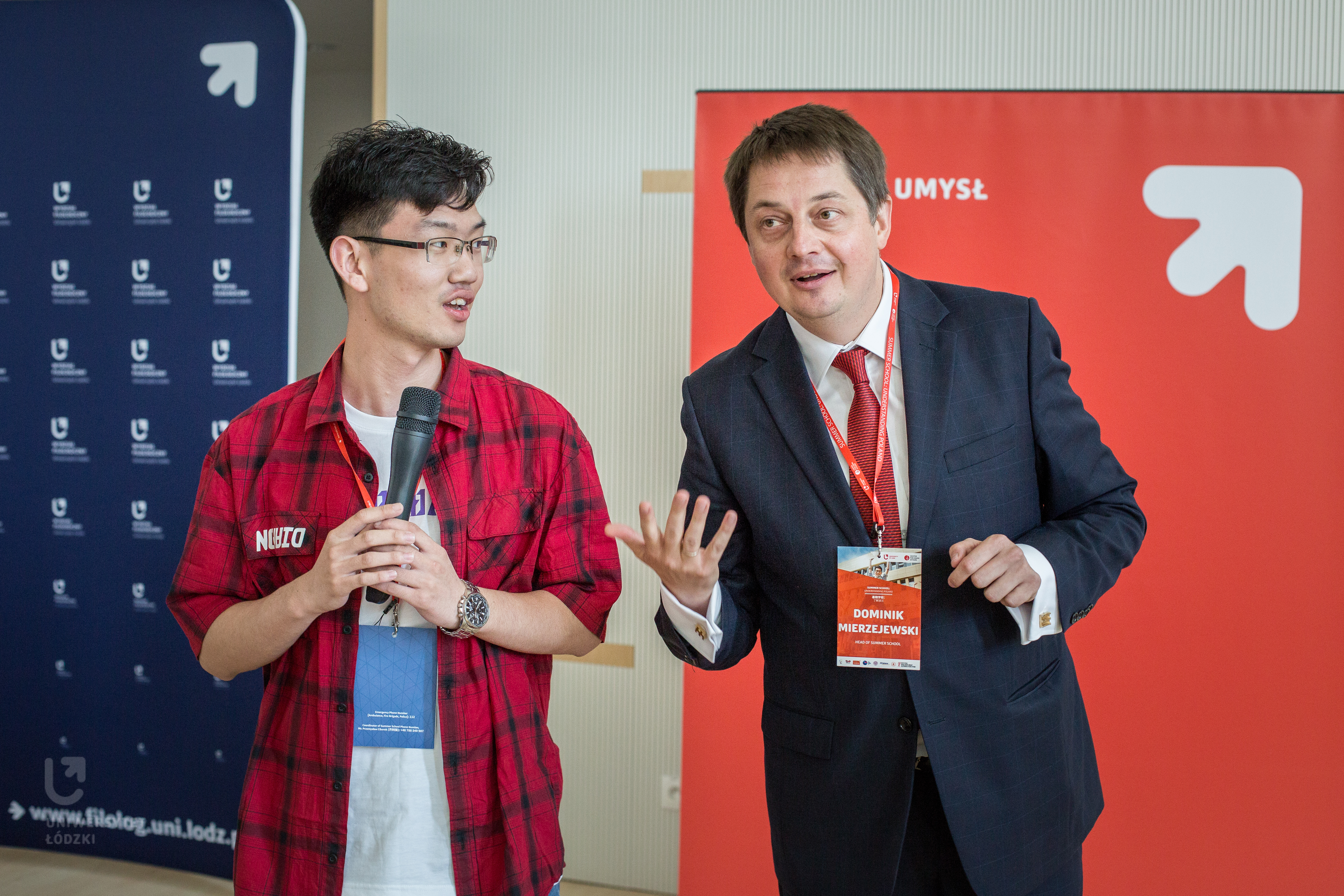 Chiński student z kierownikiem Ośrodka Spraw Azjatyckich/Chinese student with the head of the Centre for Asian Affairs