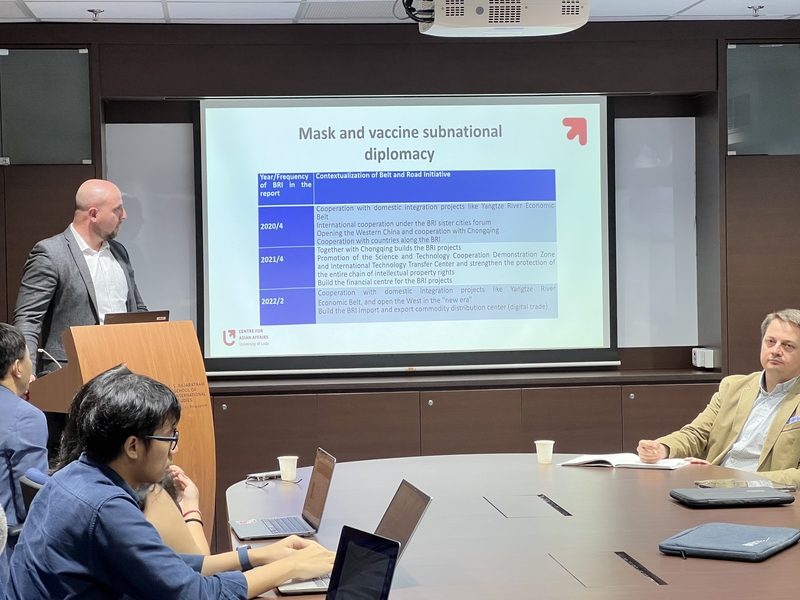 Analityk ośrodka podczas seminarium w RSIS w Singapurze/Center analyst during a seminar at the RSIS in Singapore