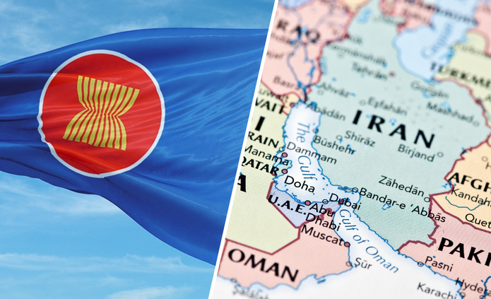 Po lewej stronie flaga ASEAN, a po prawej stronie fragment mapy przedstawiającej Iran