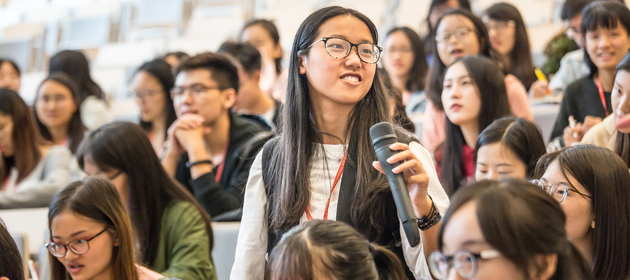 Grupa chińskich studentów/A group of Chinese students